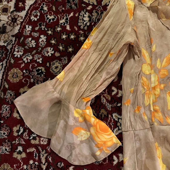 Floral Ruffle Shirt - Picture 3 of 4